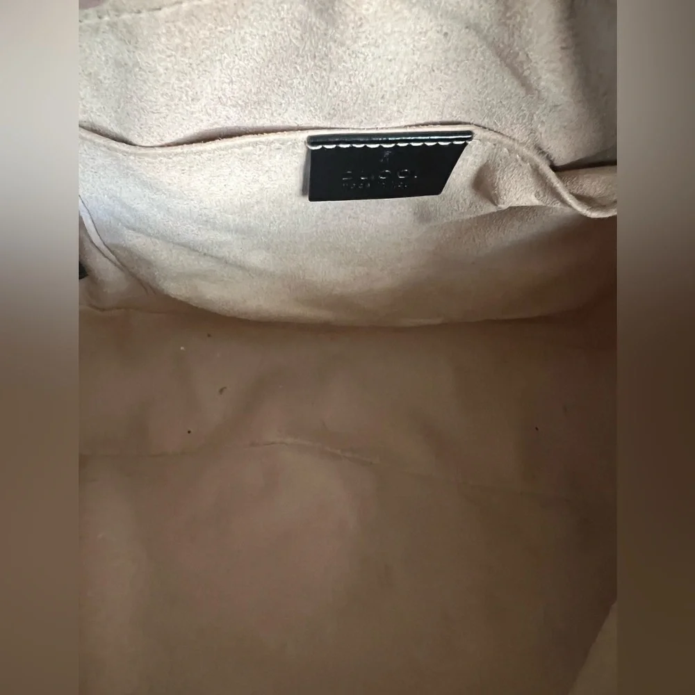 Gucci GG Marmont - Brown Canvas with Black Leather- Crossbody- Like New - Picture 11 of 15